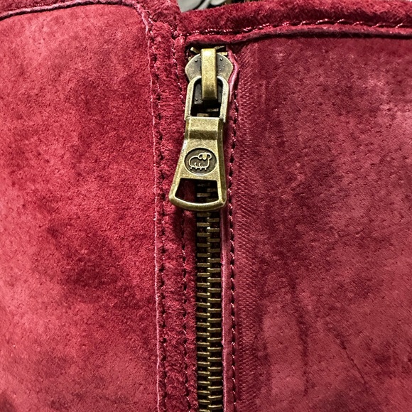 Lamo Luna Boots Women's Red Burgundy Mid Calf Faux Fur - Picture 2 of 5